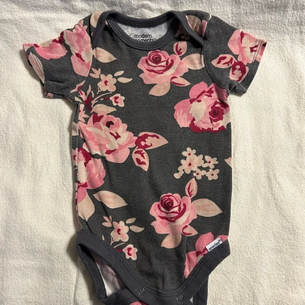 Floral‎ Bodysuit - Pink and Gray
